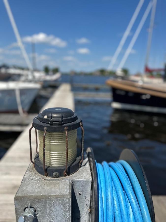 Gezellige Stacaravan Met Groot, Zonnig Terras! Belt-Schutsloot Luaran gambar